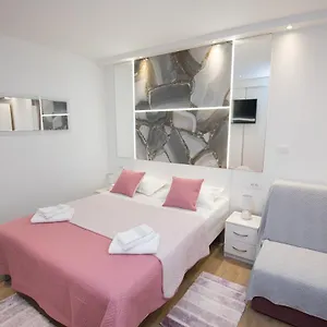 Luxury Honeymoon Apartment