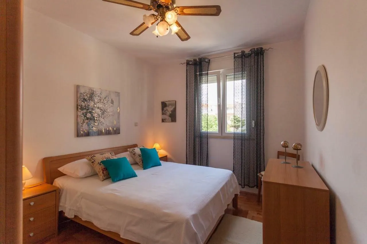 Exclusive Sea View Apartment Split 0*,